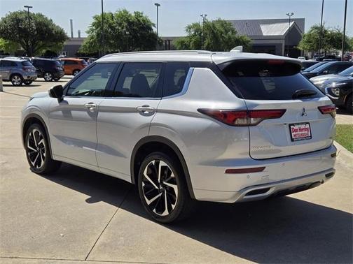 2024 Mitsubishi Outlander SEL