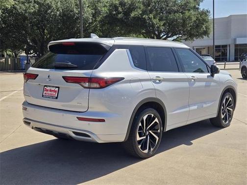 2024 Mitsubishi Outlander SEL