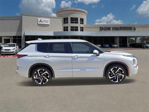 2024 Mitsubishi Outlander SEL