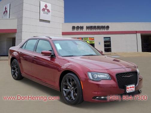2022 Chrysler 300 S