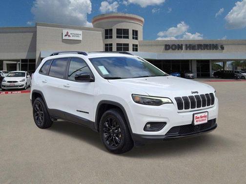 2023 Jeep Cherokee Altitude Lux