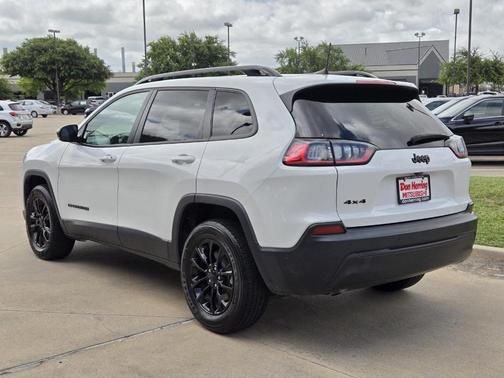 2023 Jeep Cherokee Altitude Lux