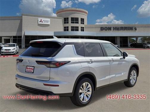 2025 Mitsubishi Outlander ES