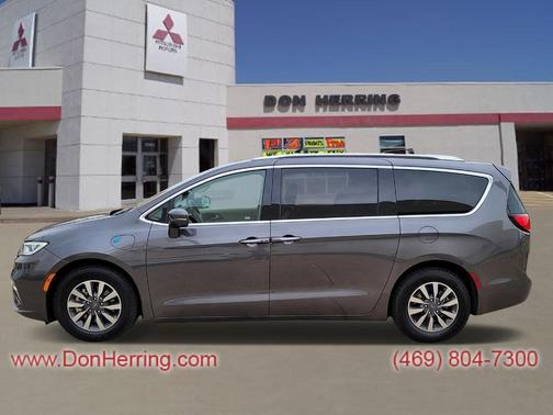 2021 Chrysler Pacifica Hybrid Touring L