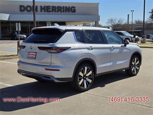 2025 Mitsubishi Outlander SE