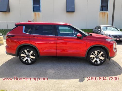 2025 Mitsubishi Outlander SE
