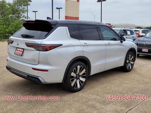 2025 Mitsubishi Outlander SEL