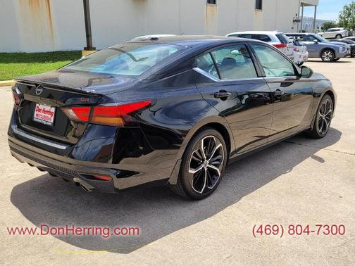 2023 Nissan Altima 2.5 SR