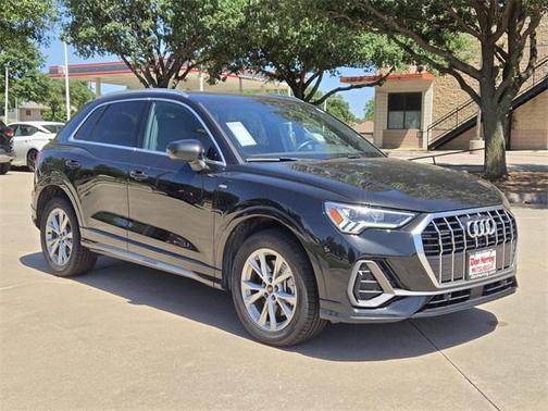 2023 Audi Q3 45 S line Premium