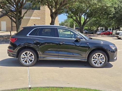 2023 Audi Q3 45 S line Premium