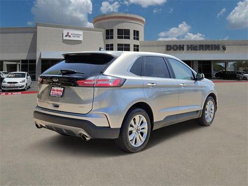 2023 Ford Edge Titanium