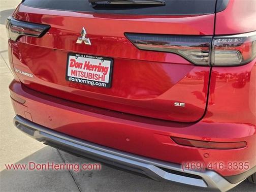 2025 Mitsubishi Outlander SE