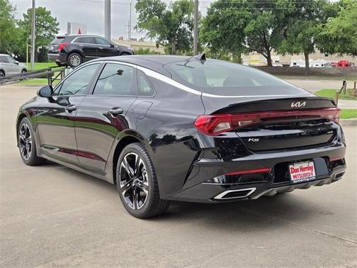 2022 Kia K5 GT-Line