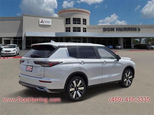 2025 Mitsubishi Outlander SE
