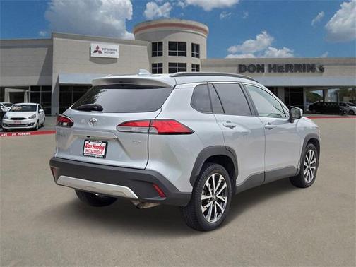 2023 Toyota Corolla Cross XLE