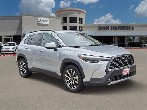 2023 Toyota Corolla Cross XLE