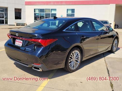 2022 Toyota Avalon Limited