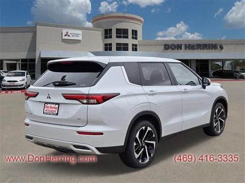 2024 Mitsubishi Outlander SE