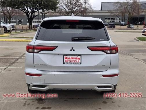2024 Mitsubishi Outlander SE