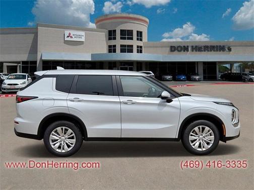 2025 Mitsubishi Outlander ES