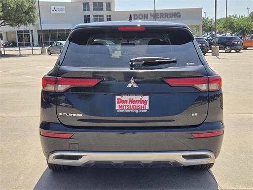 2022 Mitsubishi Outlander SE