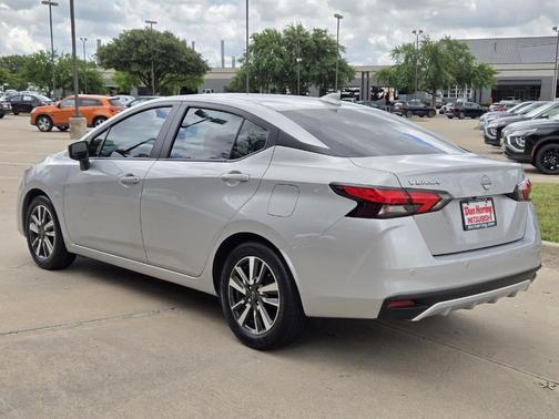2024 Nissan Versa 1.6 SV