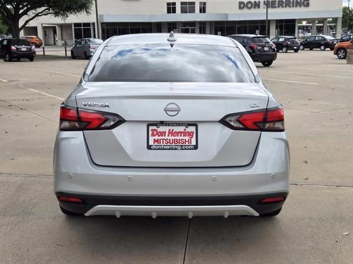 2024 Nissan Versa 1.6 SV