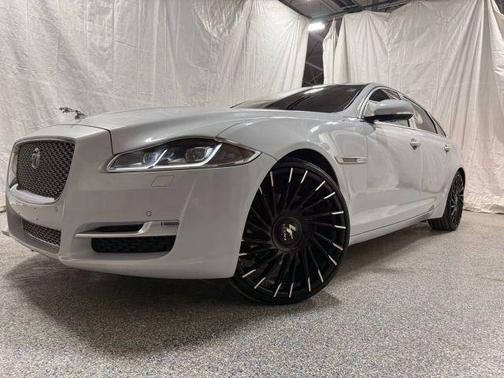 Glacier White 2017 Jaguar XJ XJL Portfolio