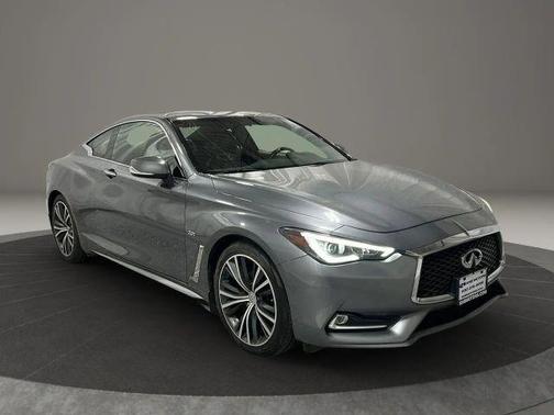 2017 INFINITI Q60 2.0T