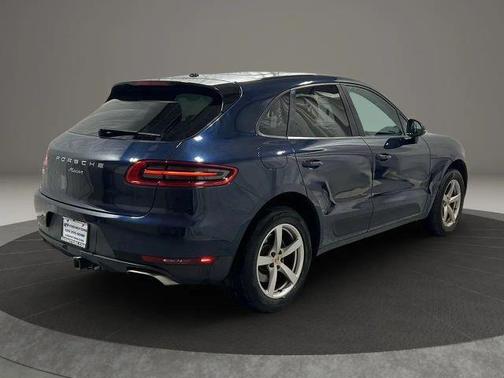 2017 Porsche Macan Base