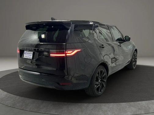 2021 Land Rover Discovery R-Dynamic S