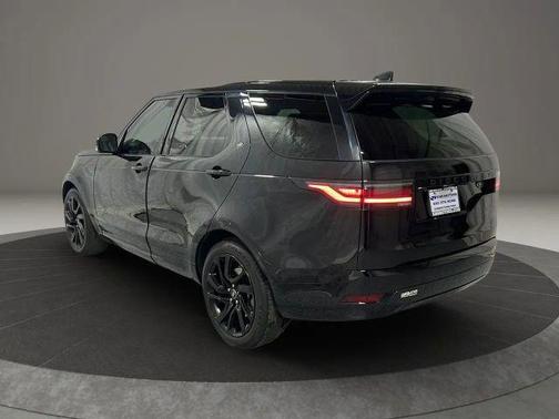 Santorini Black 2021 Land Rover Discovery R-Dynamic S