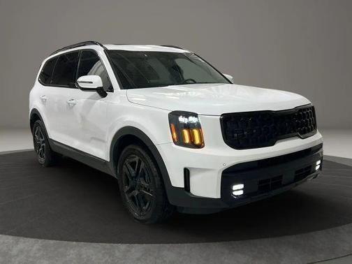 White 2025 Kia Telluride SX-Prestige X-Line