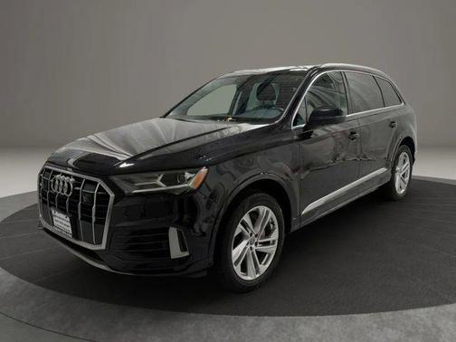Orca Black Metallic 2020 Audi Q7 55 Premium Plus