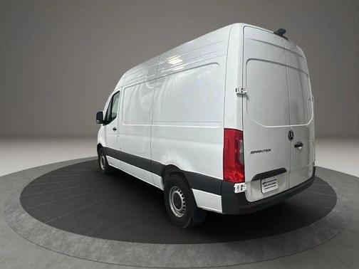 2025 Mercedes-Benz Sprinter 2500 ROOF W/144 WB