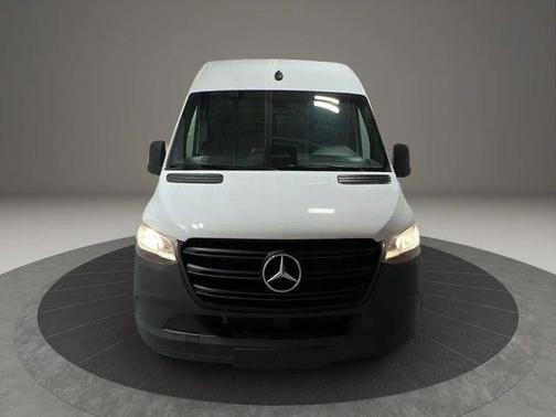 2025 Mercedes-Benz Sprinter 2500 ROOF W/144 WB