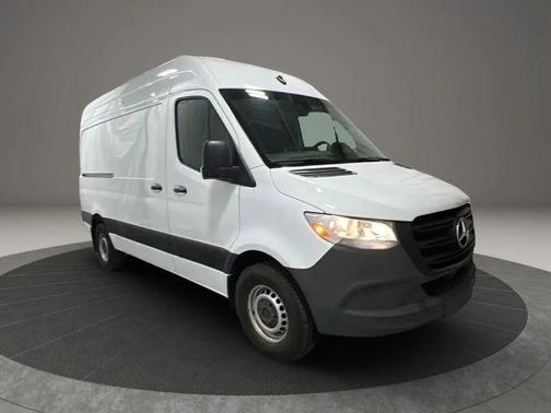 2025 Mercedes-Benz Sprinter 2500 ROOF W/144 WB