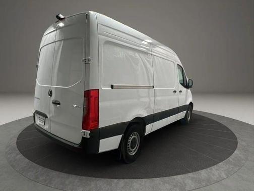 White 2025 Mercedes-Benz Sprinter 2500 ROOF W/144 WB