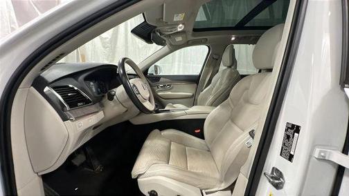 2021 Volvo XC90 T6 Inscription 6 Passenger