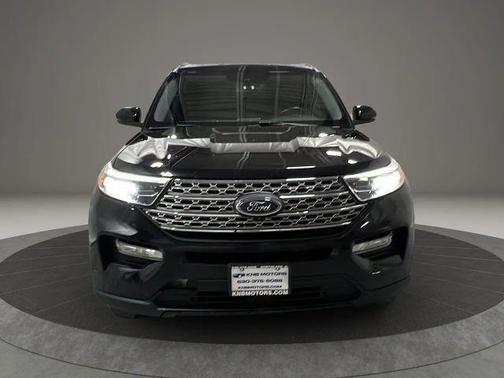 Black 2021 Ford Explorer Limited