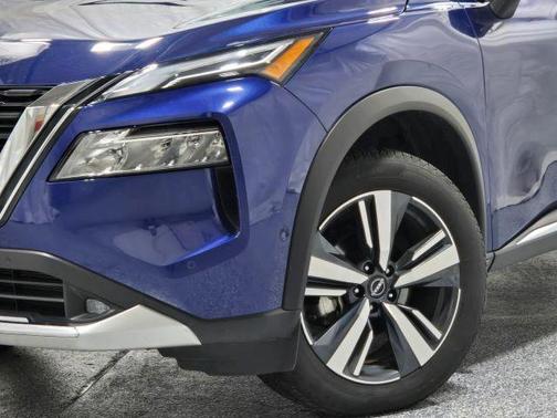 Blue / Black 2022 Nissan Rogue Platinum