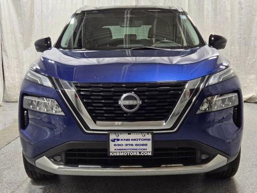 Blue / Black 2022 Nissan Rogue Platinum