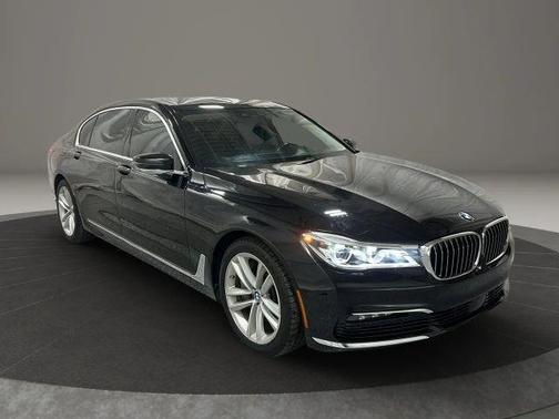 2016 BMW 750 i xDrive
