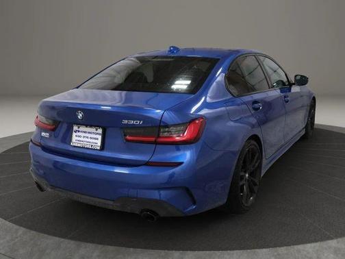 2021 BMW 330 i