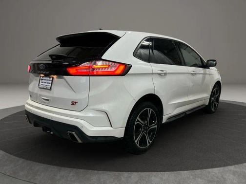 2021 Ford Edge ST