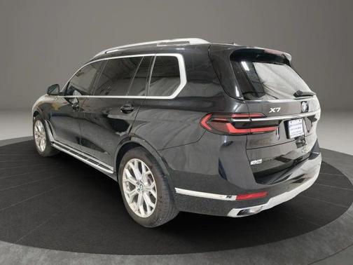 Black 2023 BMW X7 xDrive40i