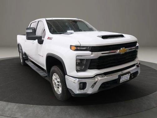 Summit White 2024 Chevrolet Silverado 2500 LT
