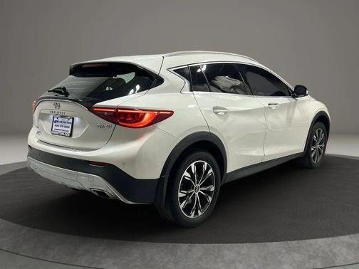 White 2017 INFINITI QX30 Premium