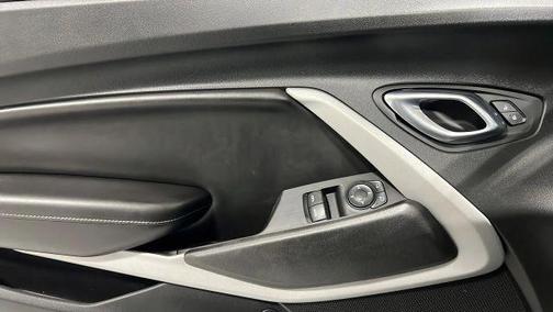 2018 Chevrolet Camaro 1LS