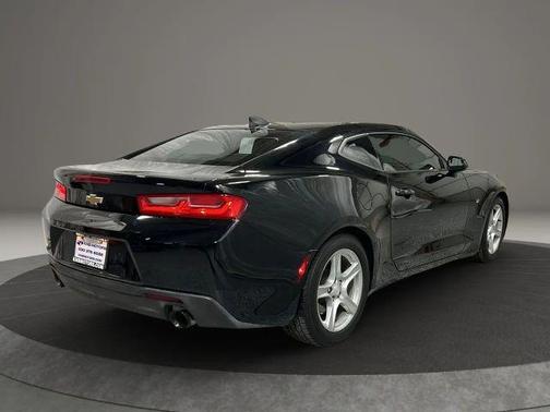 2018 Chevrolet Camaro 1LS